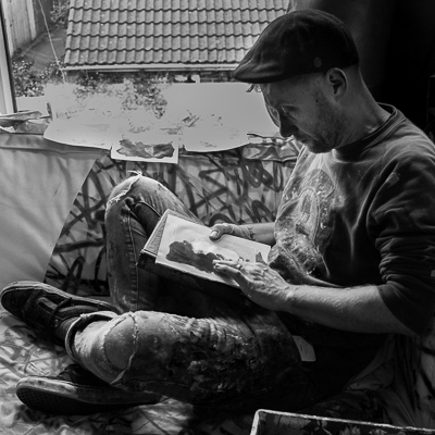 Inside My Dog Sighs' studio - Finger painting