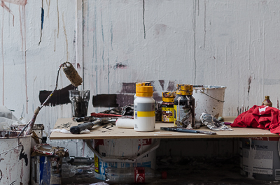 Inside Borondo's studio - paint