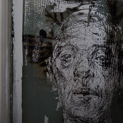 Inside Borondo's studio - Face on glass