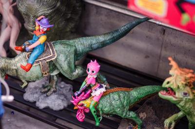 Inside Ron English's studio - Figurines