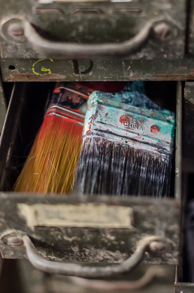 Inside Beau Stanton's studio - Brushes