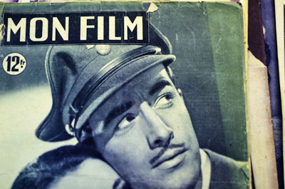 Cover from an old edition of Mon Film Magazine featuring Robert Taylor's