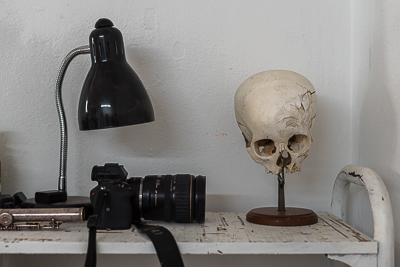 Axel Void's desk with the fractured skull of a young Colombian girl, which he studied in the 
